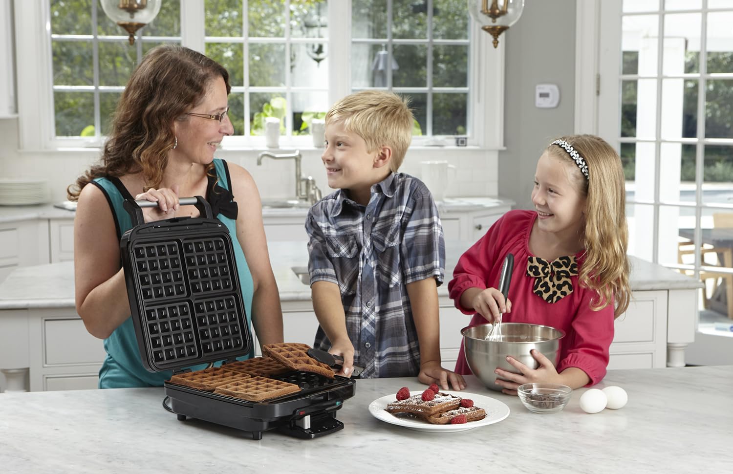 Cuisinart 4 Slice Belgian Waffle Maker - Square, WAF-150NAS - Image 5